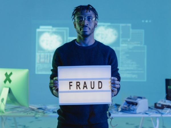 Fraud Investigations Services in Japan & Worldwide Expert Private Fraud Investigators